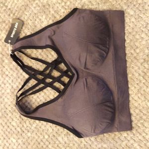 XL Sports Bra Grey, black strips